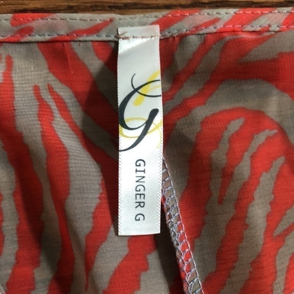 ✨HOST PICK✨ Women’s Coral & Gray Zebra Print Sheer Shirt - Picture 9 of 12